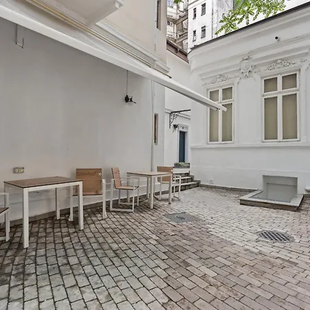 Continetal Estudio Daire Bükreş